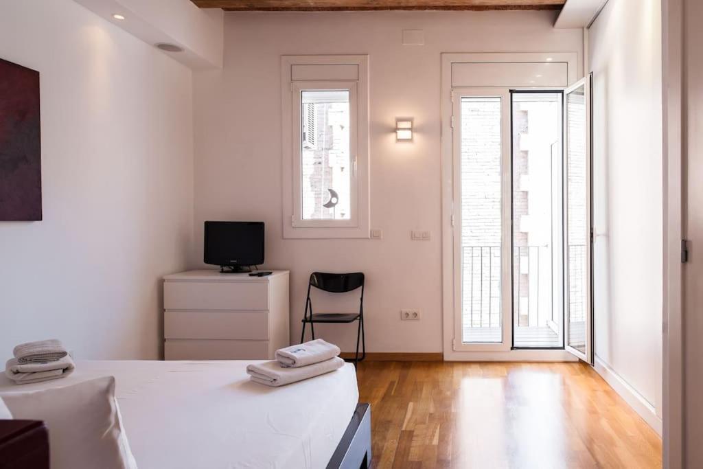 Moderno Y Autentico En El Corazon De Poble Sec Barcelone