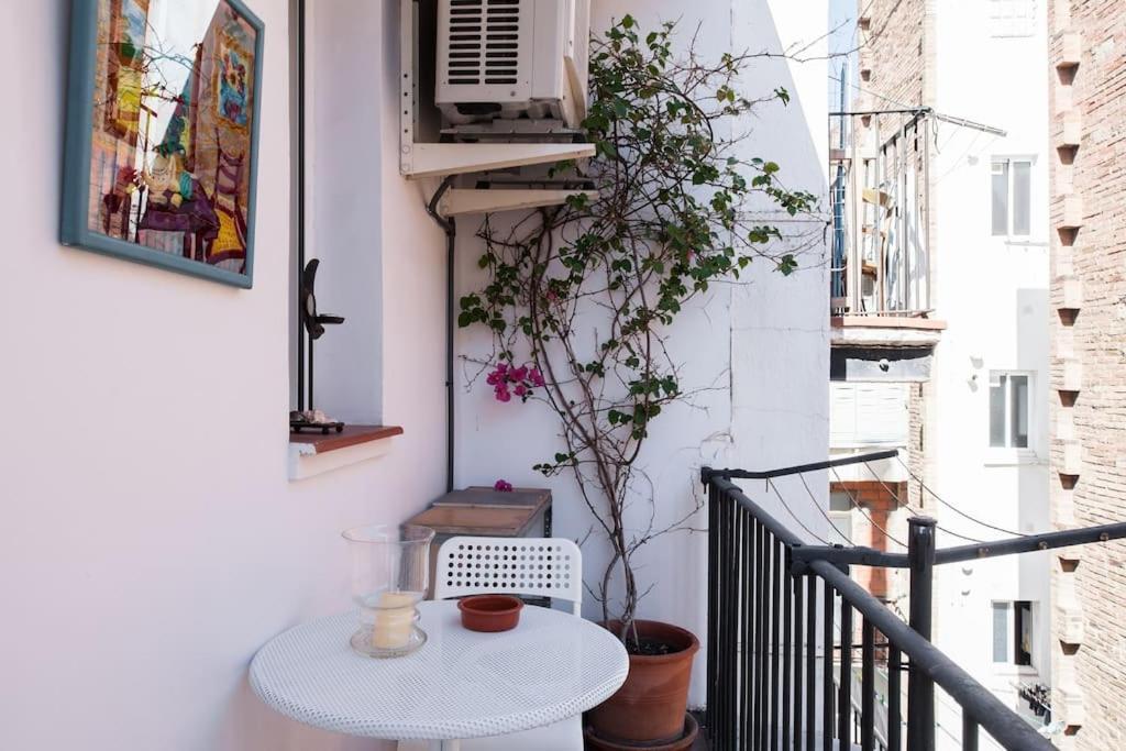 Moderno Y Autentico En El Corazon De Poble Sec