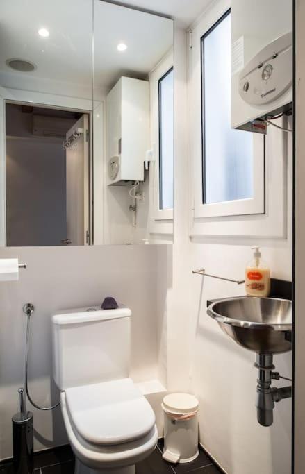 Apartamento Moderno Y Autentico En El Corazon De Poble Sec